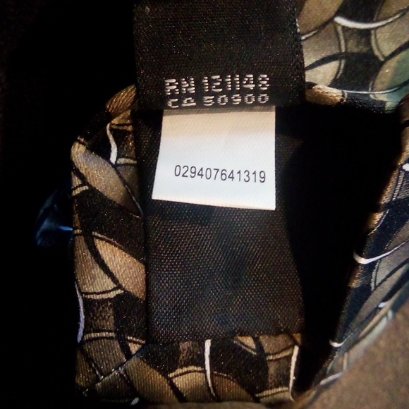 Brand New with Tags Arrow USA 1851 Taupe Style Tie - Picture 8 of 8